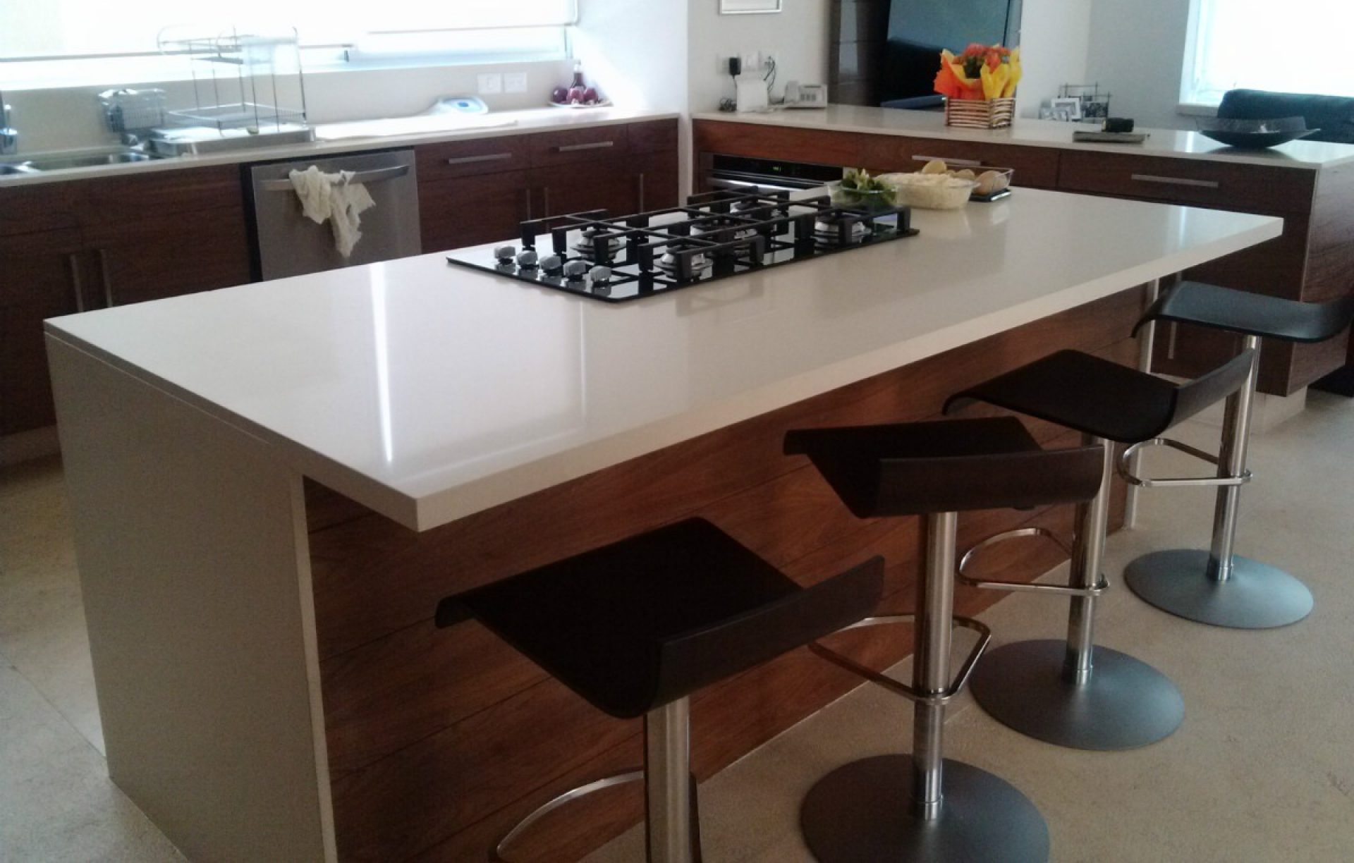 Granito Negro San Gabriel para cocinas baños y pisos